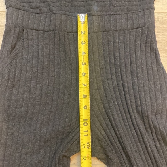 Michael Stars | Rex |‎ Ribbed V neck Jumpsuit - Picture 15 of 16